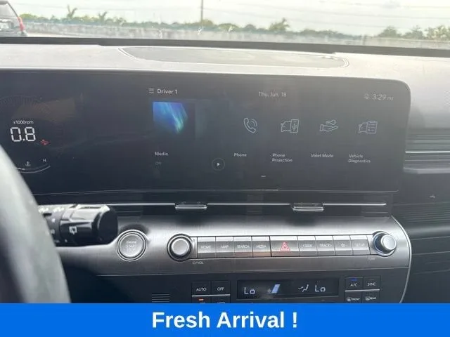 2025 Hyundai Kona SEL photo 7