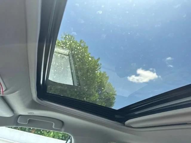 2023 Toyota RAV4 XLE photo 11