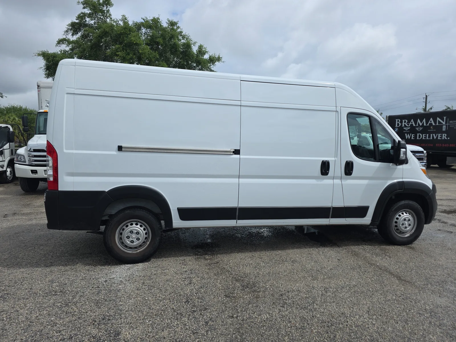 2025 RAM ProMaster Cargo Van Tradesman photo 8