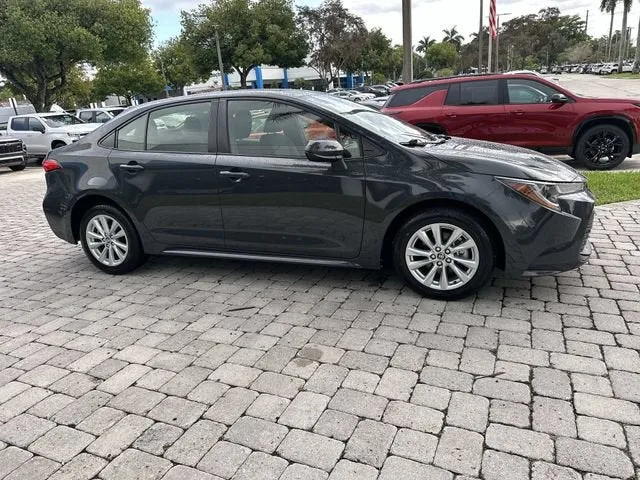 2023 Toyota Corolla LE photo 15