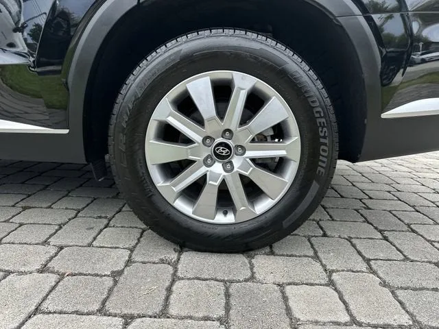 2025 Hyundai Palisade SEL photo 11
