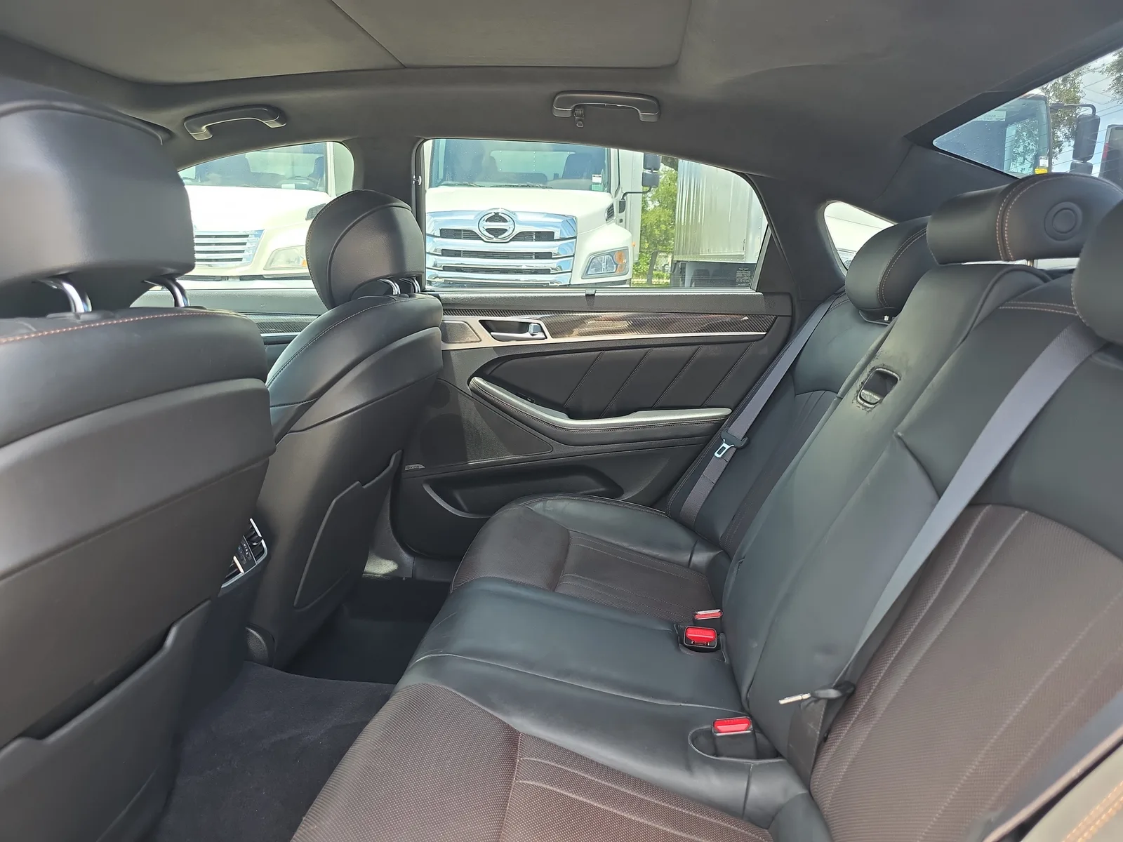 2019 Genesis G80 3.3T Sport photo 16