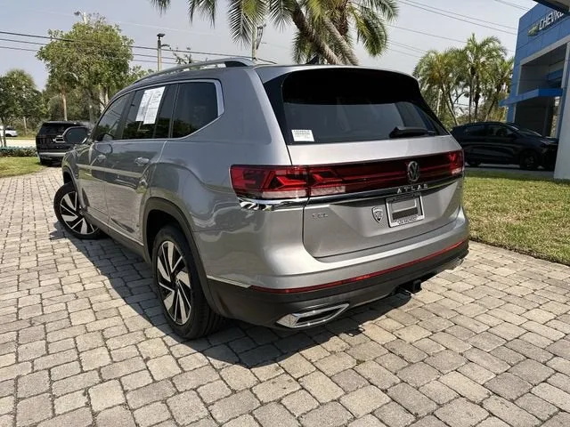 2024 Volkswagen Atlas 2.0T SEL photo 12