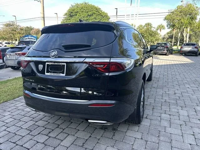 2023 Buick Enclave Essence photo 38