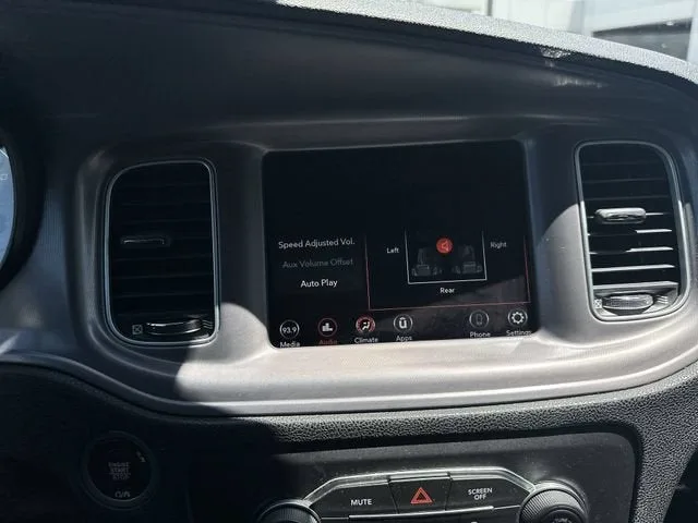 2023 Dodge Charger SXT photo 25