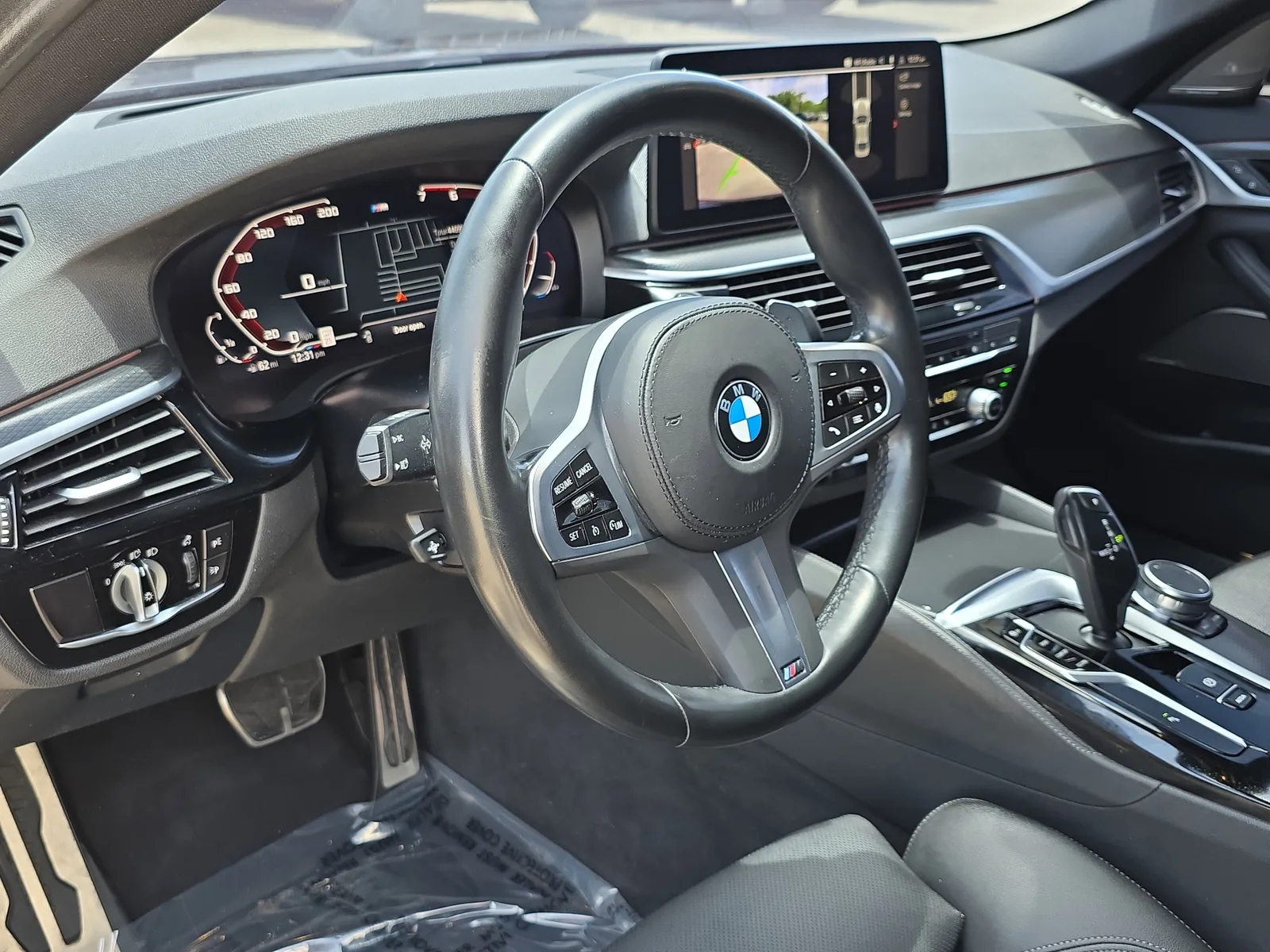 2023 BMW 5 Series 530i photo 21