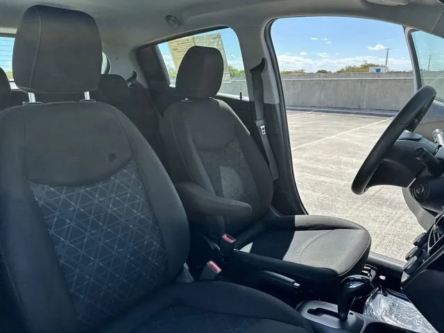 2021 Chevrolet Spark 1LT Automatic photo 27