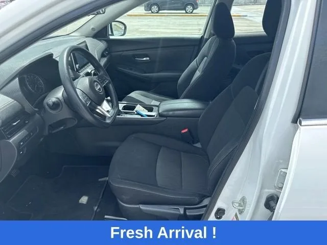 2024 Nissan Sentra SV photo 2