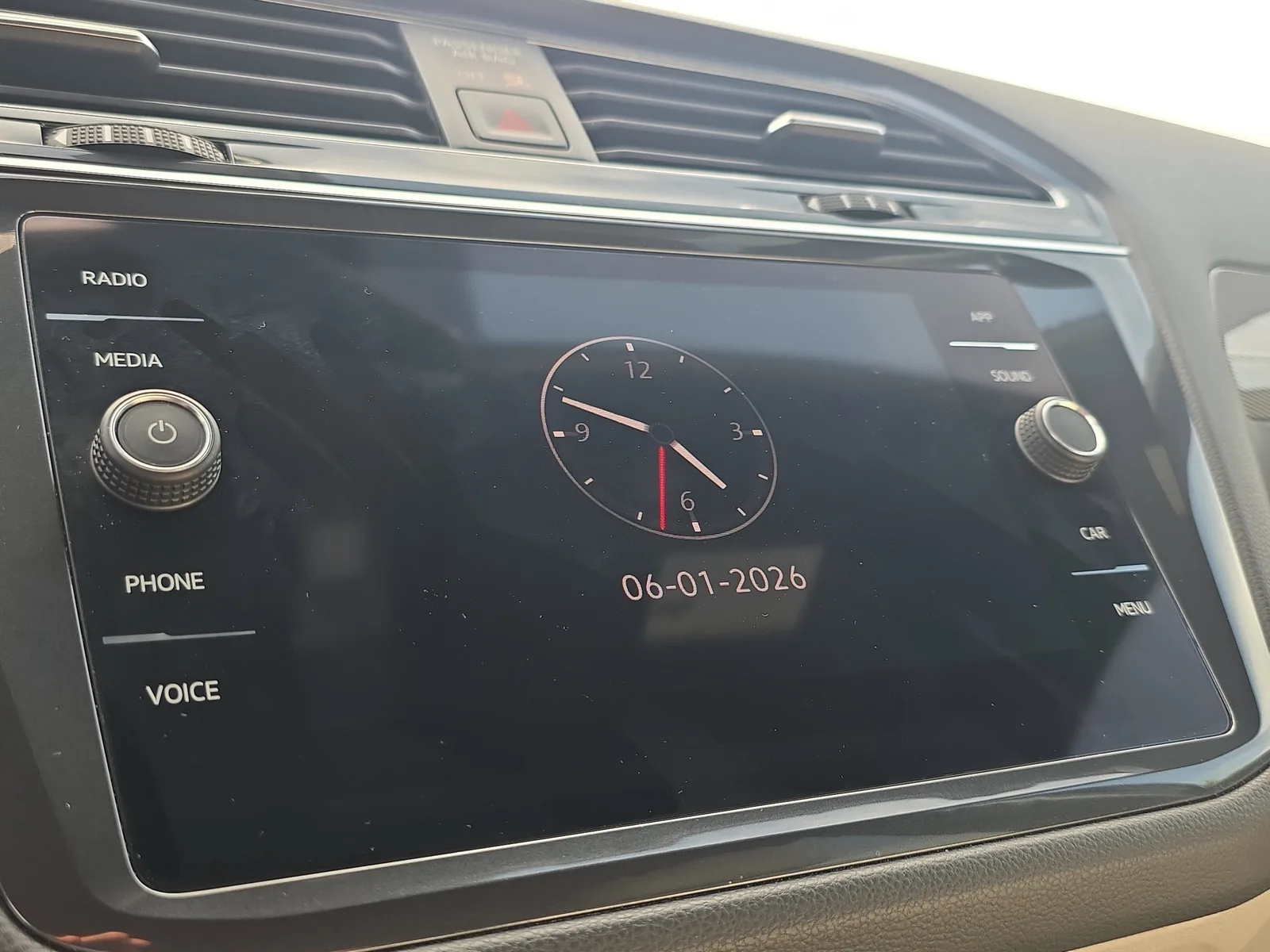 2023 Volkswagen Tiguan SE R-Line Black photo 30