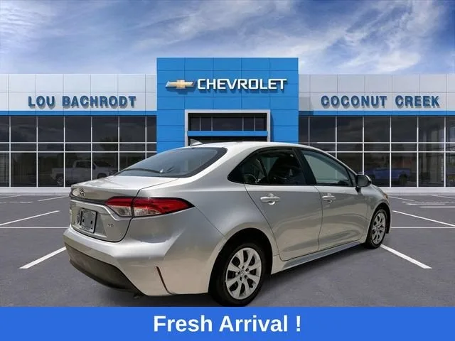 2024 Toyota Corolla LE photo 8