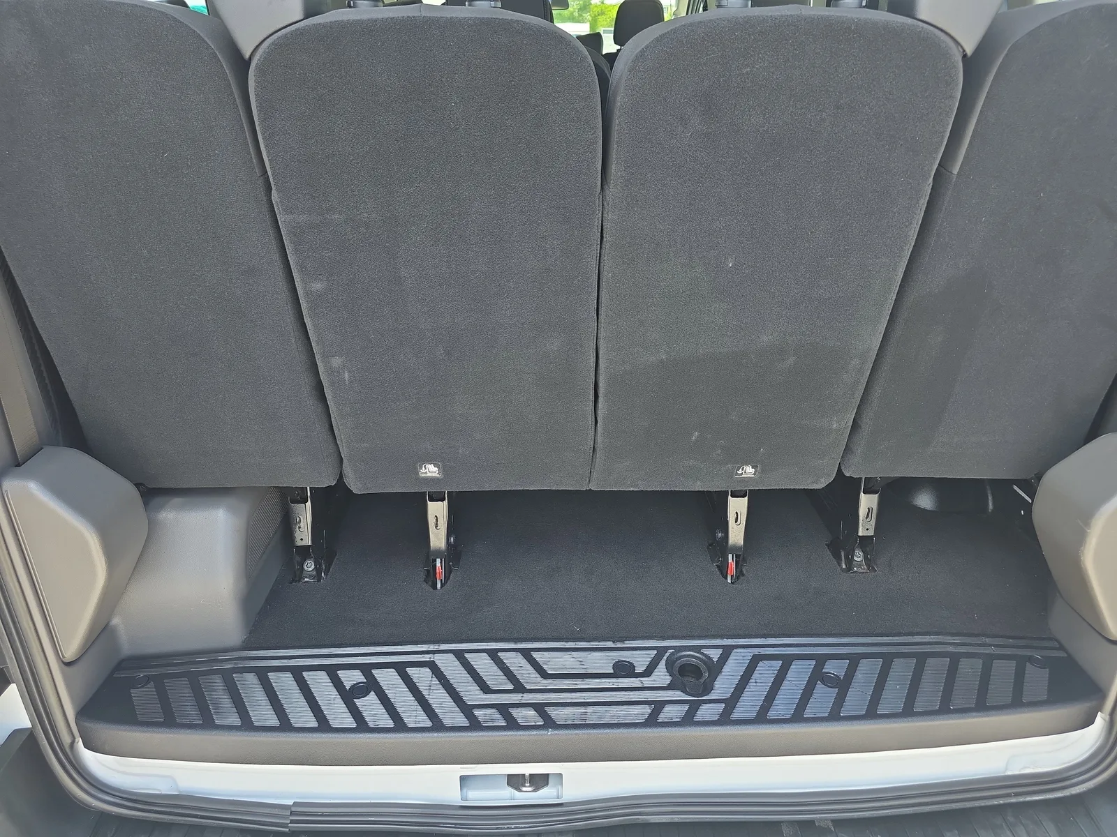 2024 Ford Transit Passenger Wagon XL photo 12