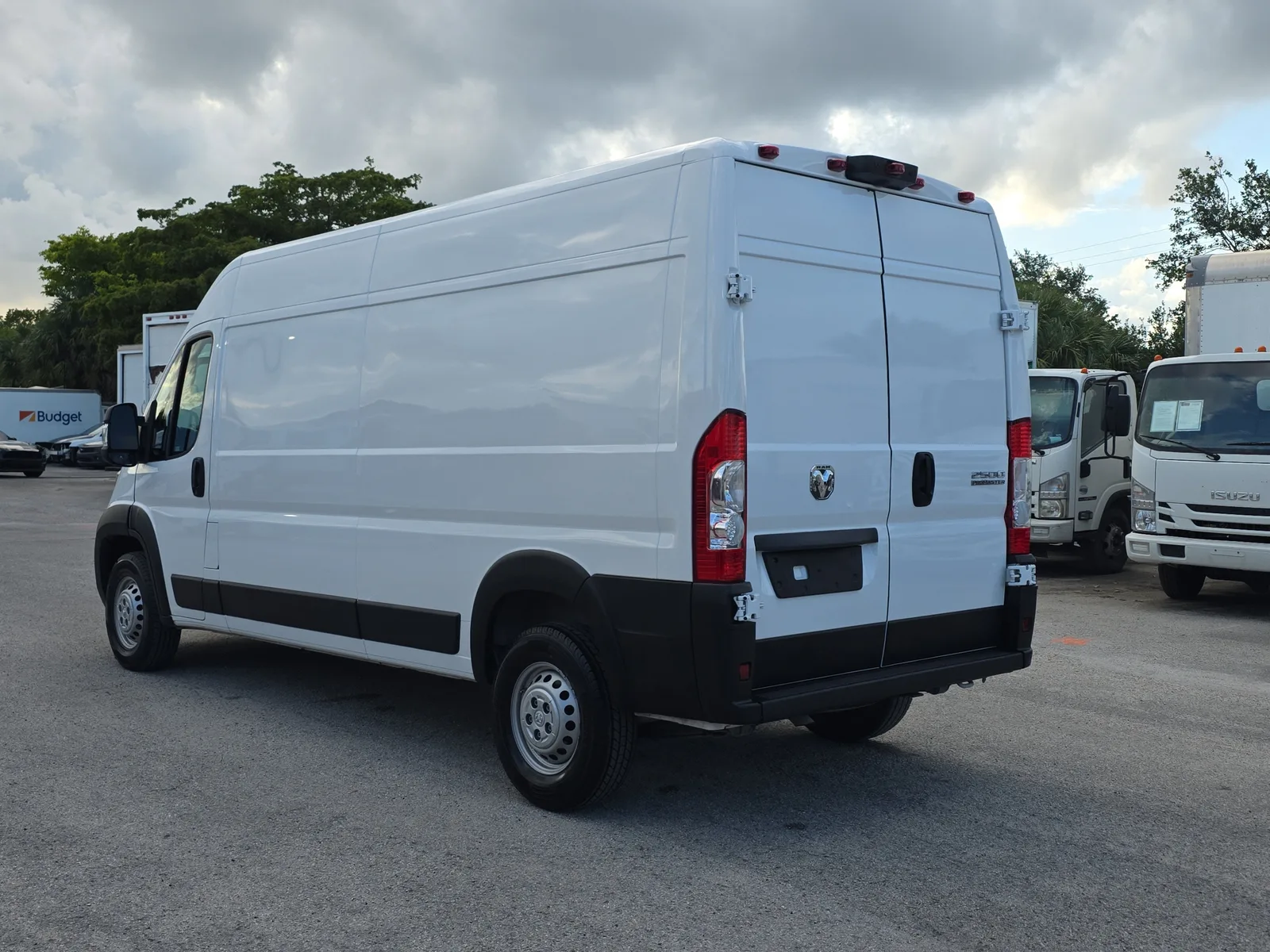 2025 RAM ProMaster Cargo Van Tradesman photo 5