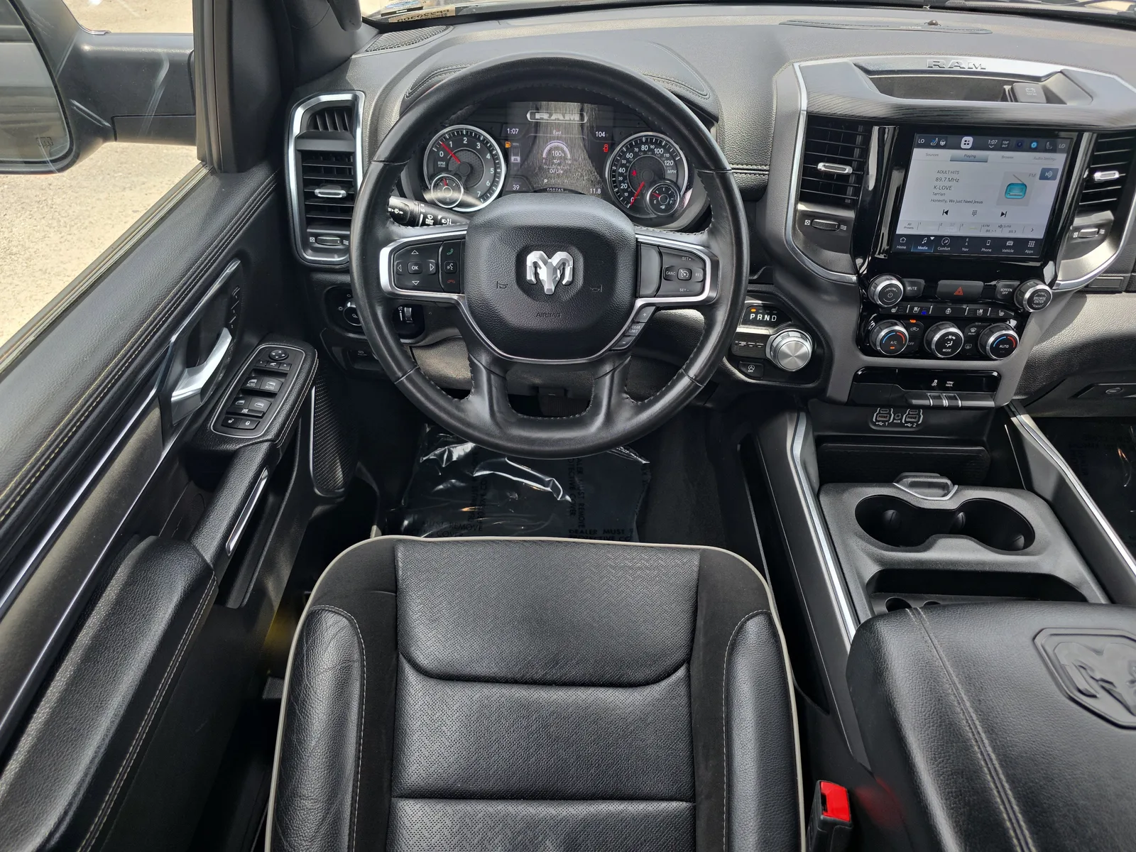 2024 RAM 1500 Laramie photo 18