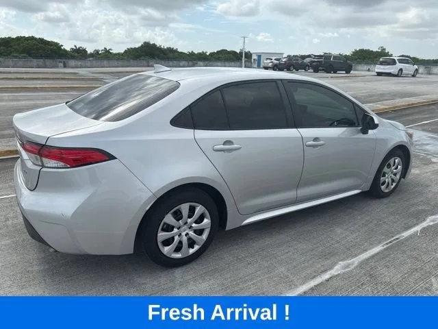 2024 Toyota Corolla LE photo 13