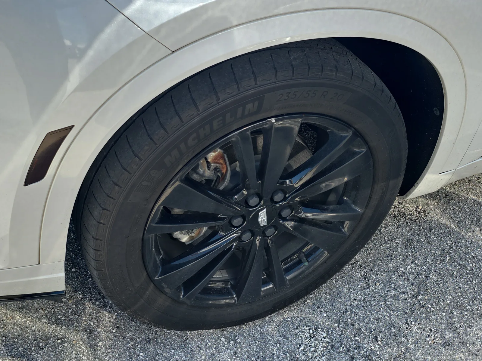 2022 Cadillac XT6 Premium Luxury photo 2
