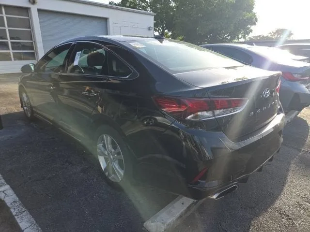 2018 Hyundai Sonata Sport photo 2
