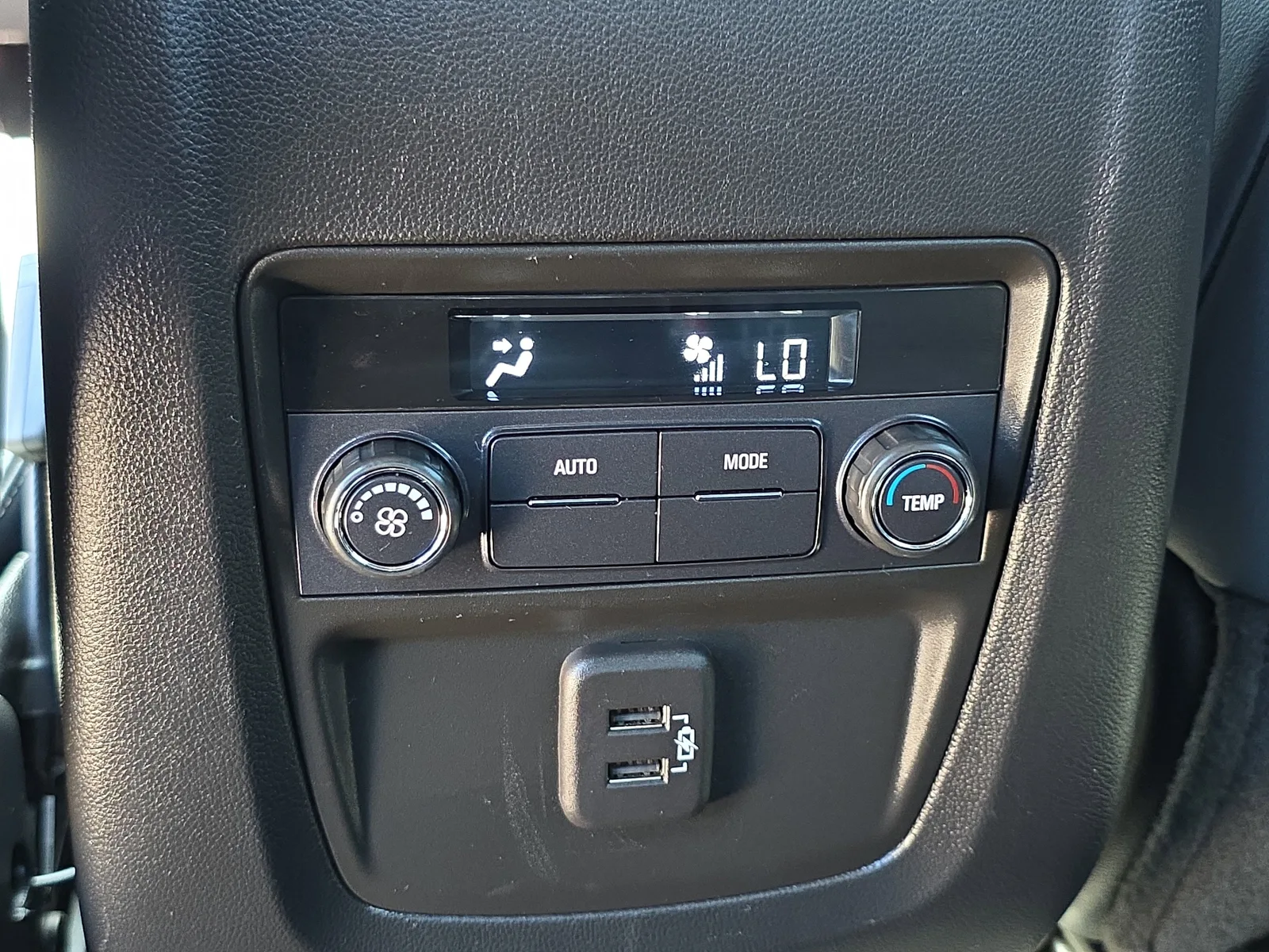 2024 Buick Enclave Essence photo 14