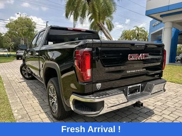 2026 GMC Sierra 1500 SLT photo 12