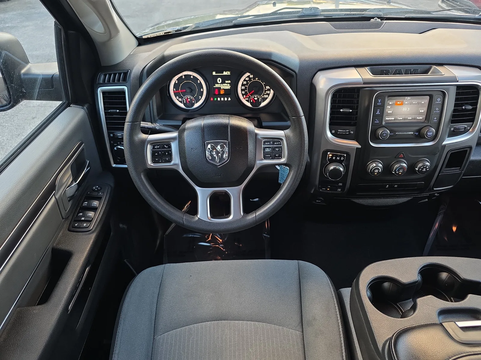 2024 RAM 1500 Classic SLT photo 19