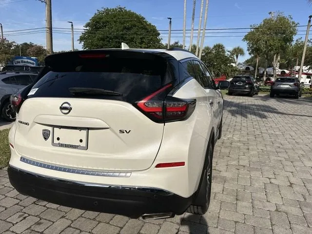 2022 Nissan Murano SV photo 38