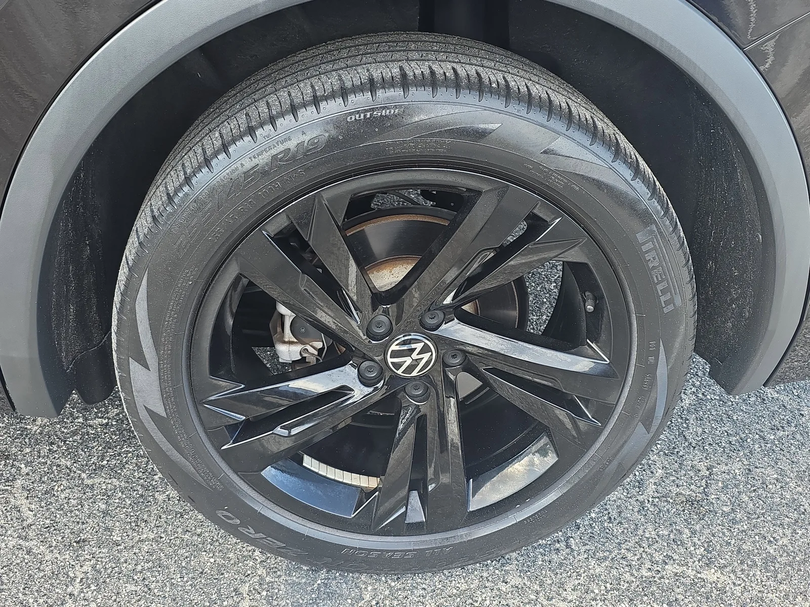 2023 Volkswagen Tiguan SE R-Line Black photo 12