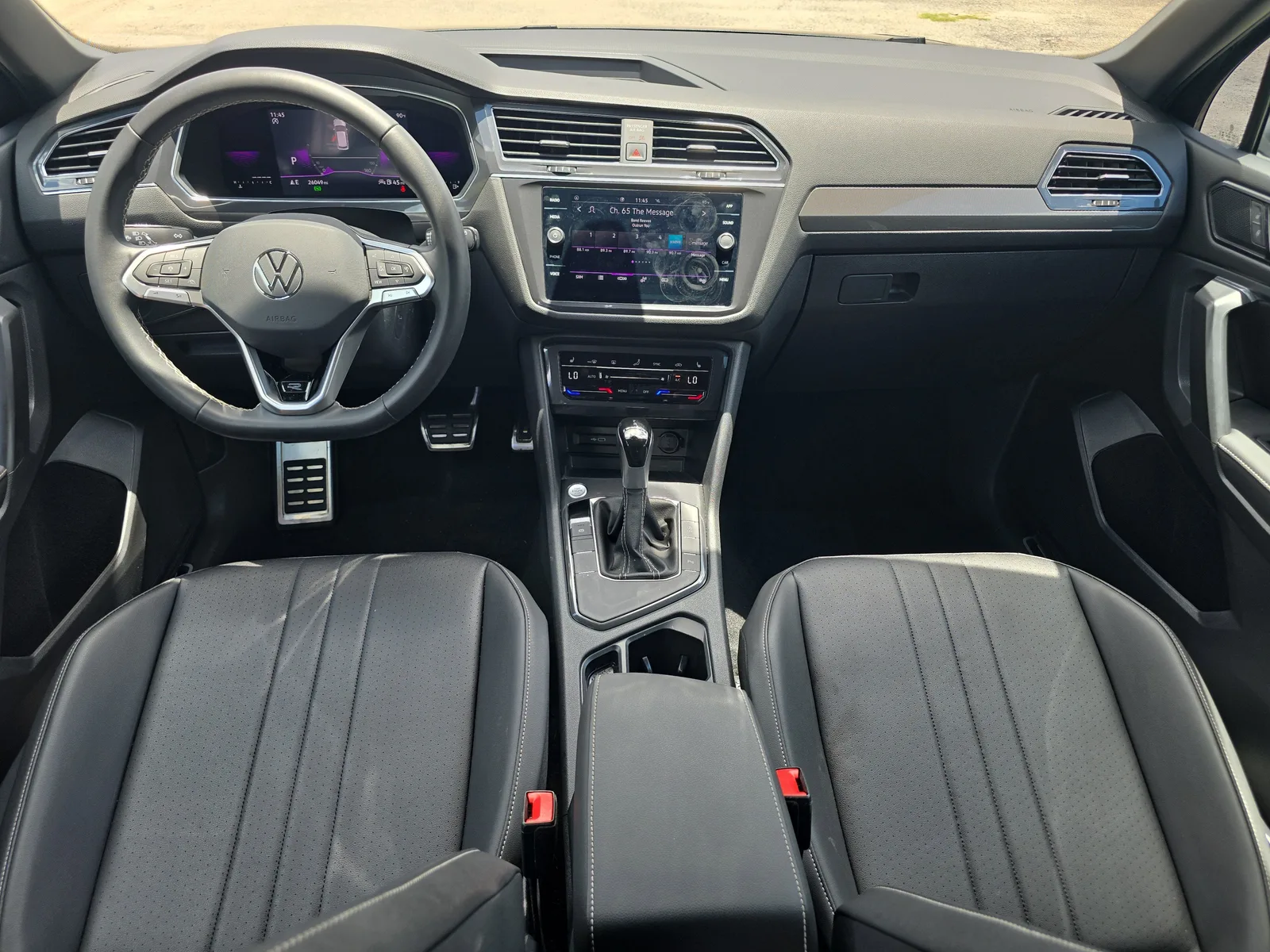 2023 Volkswagen Tiguan SE R-Line Black photo 17