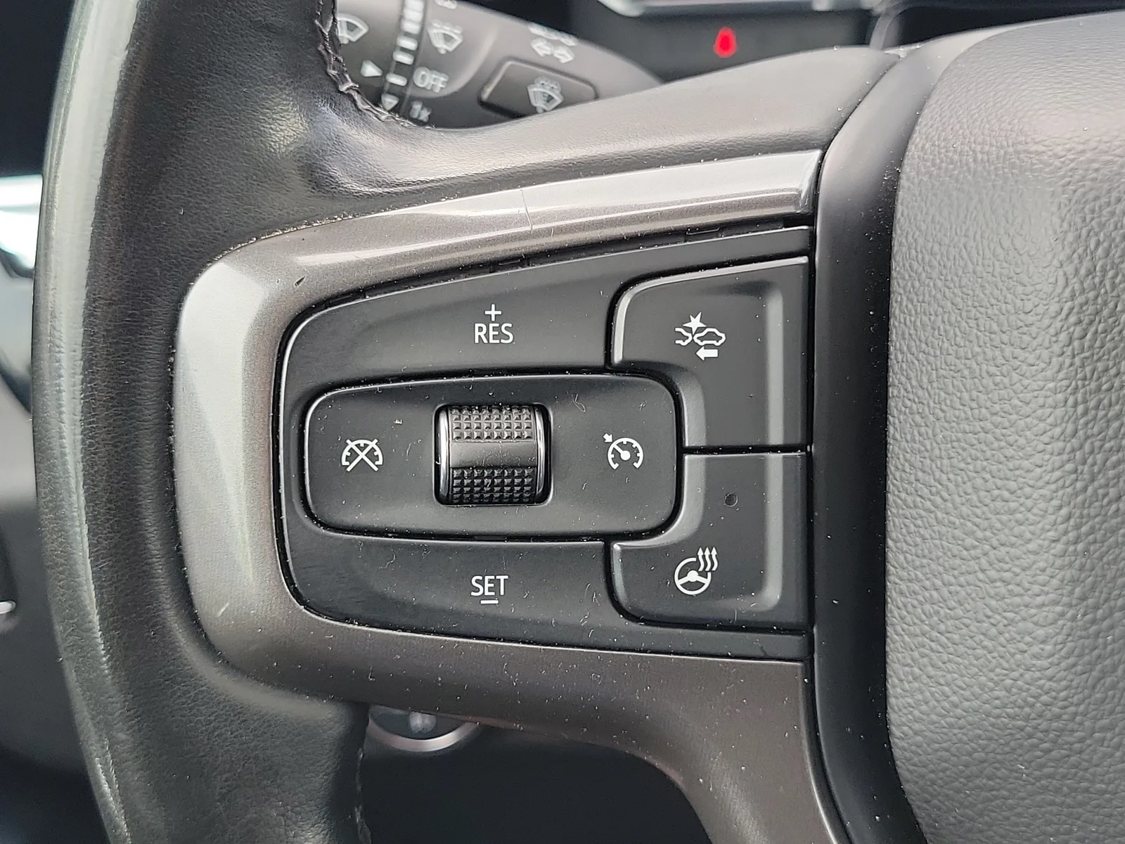 2024 Chevrolet Silverado 2500 HD High Country photo 24