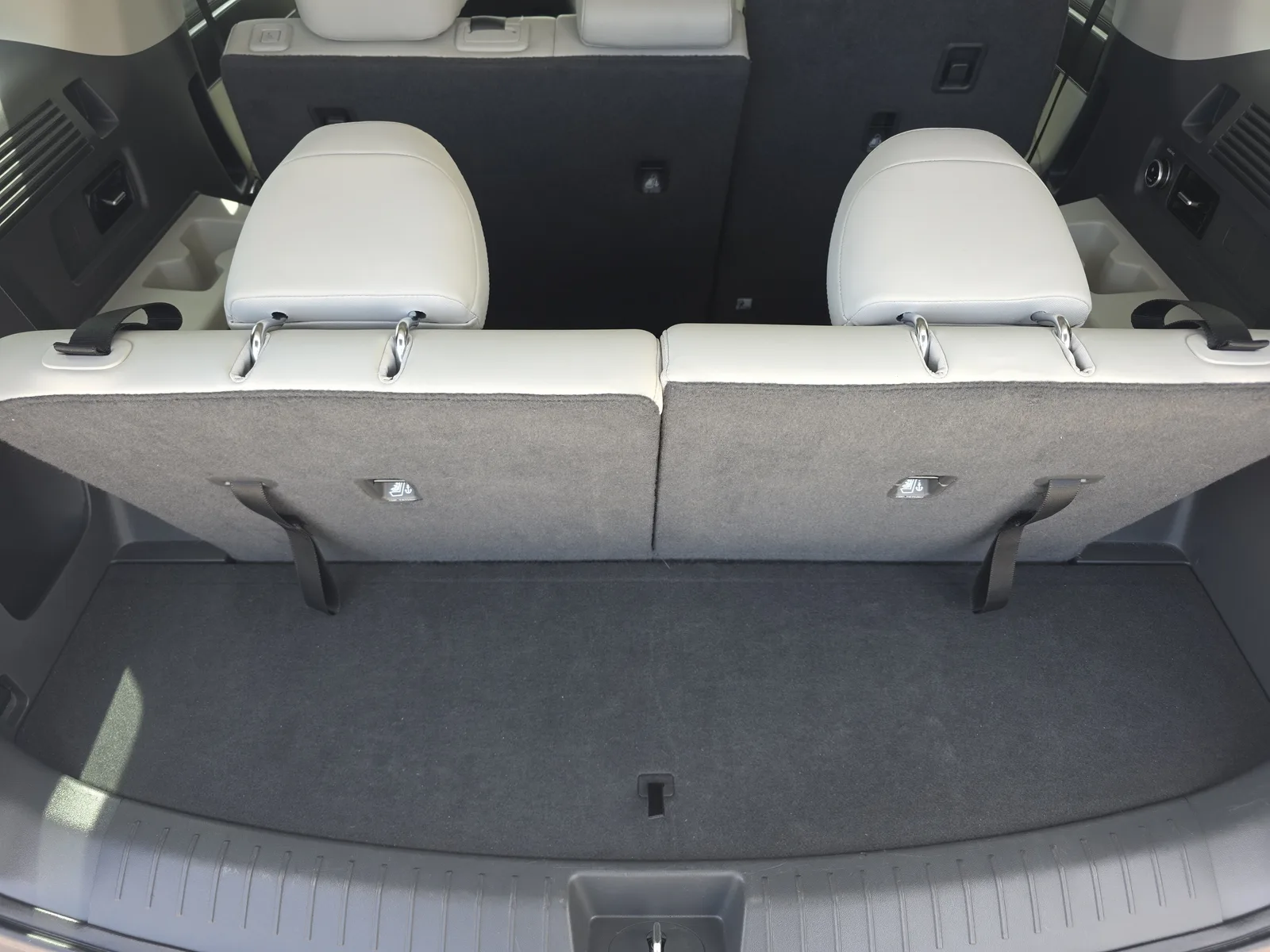 2024 Hyundai Santa Fe SEL photo 11