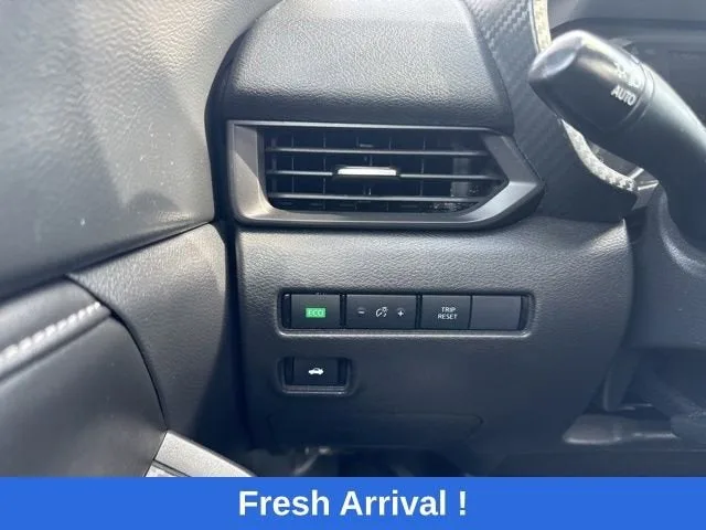 2024 Nissan Sentra S photo 9