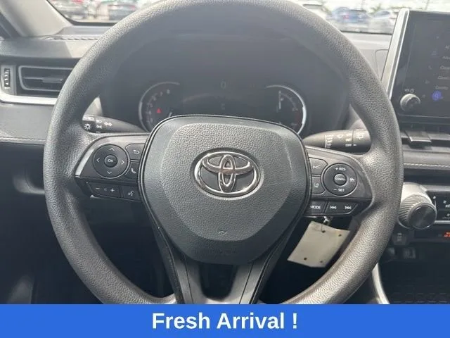 2024 Toyota RAV4 LE photo 6