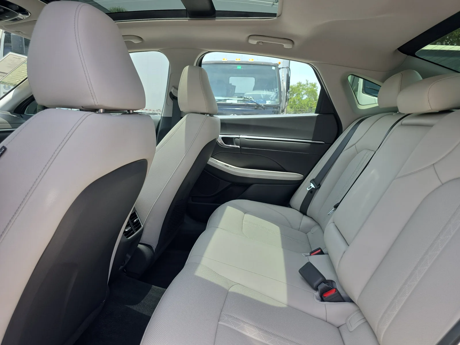 2023 Hyundai Sonata Limited photo 15
