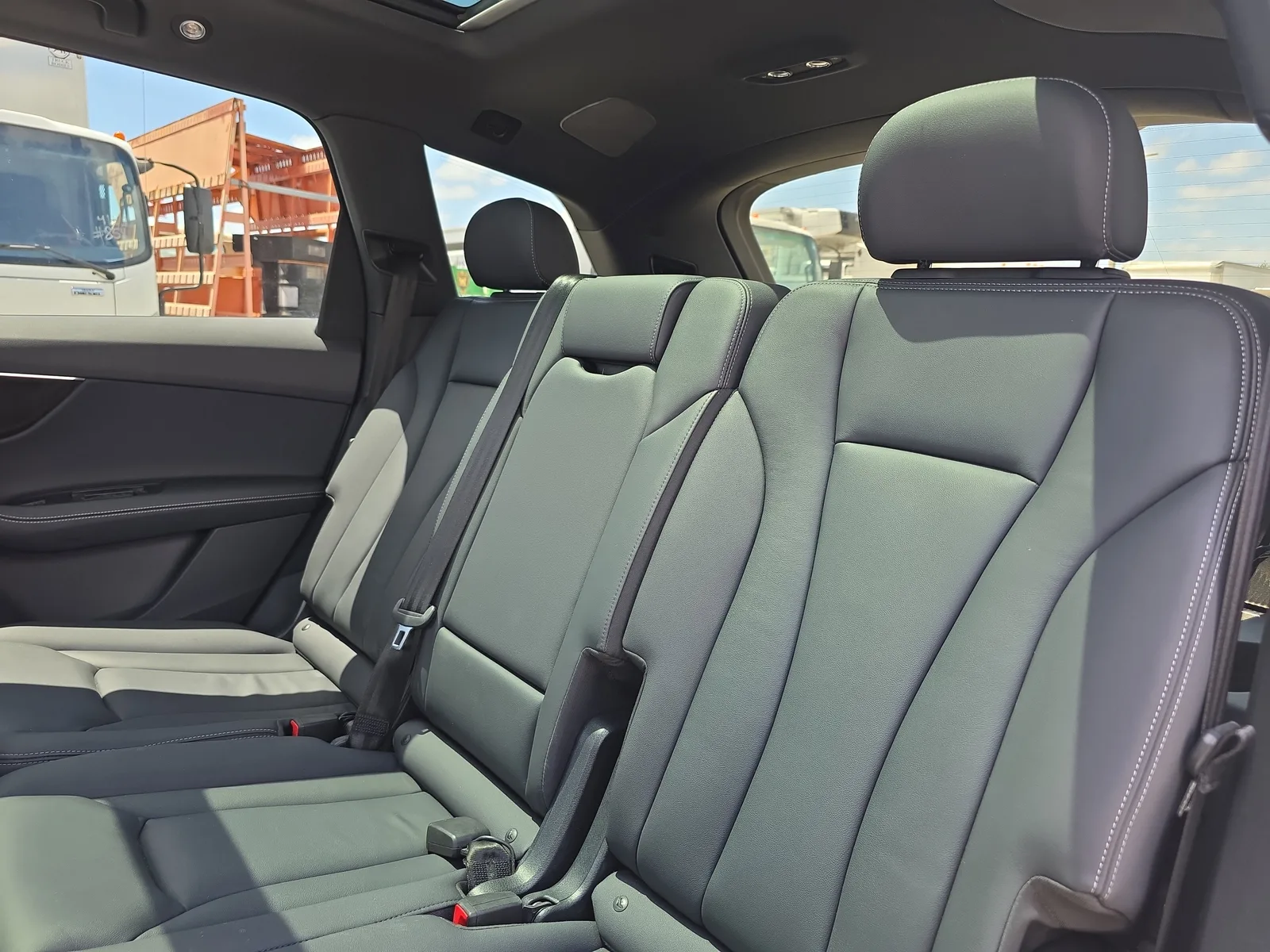 2025 Audi Q7 Premium Plus photo 13