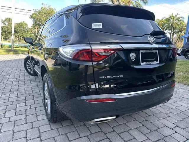 2023 Buick Enclave Essence photo 12