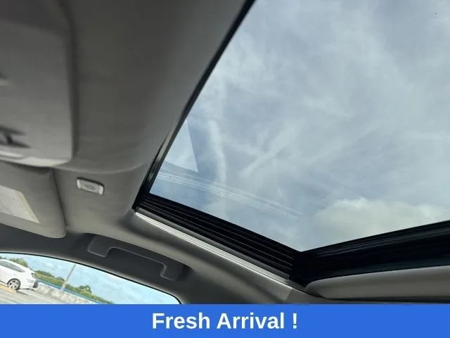 2024 Toyota Highlander LE photo 11