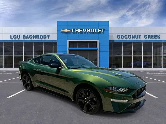 2022 Ford Mustang GT photo 2