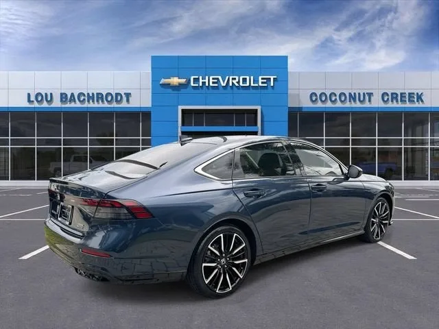 2023 Honda Accord Hybrid Touring photo 8