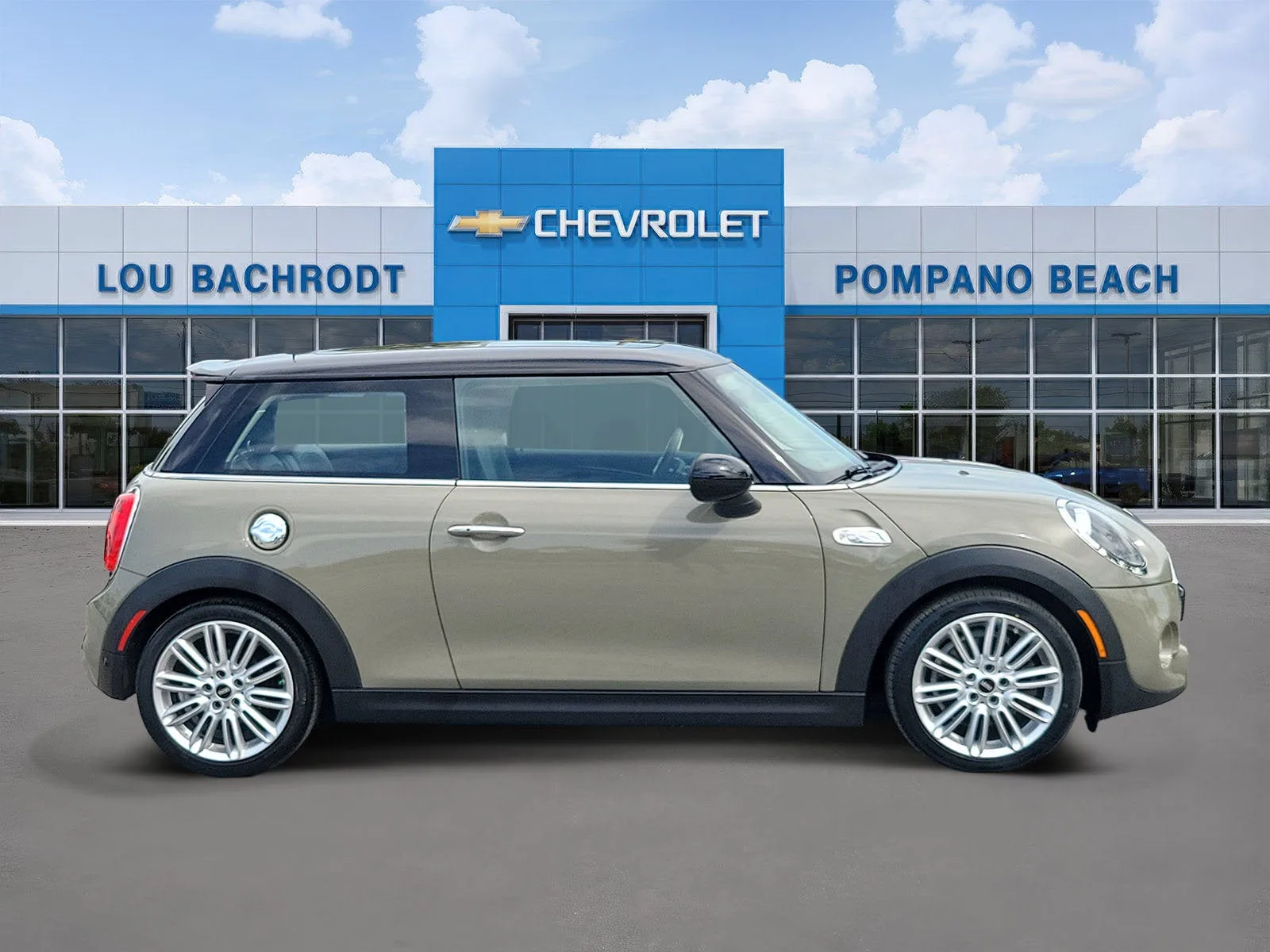 2019 MINI Hardtop 2 Door Cooper S photo 2