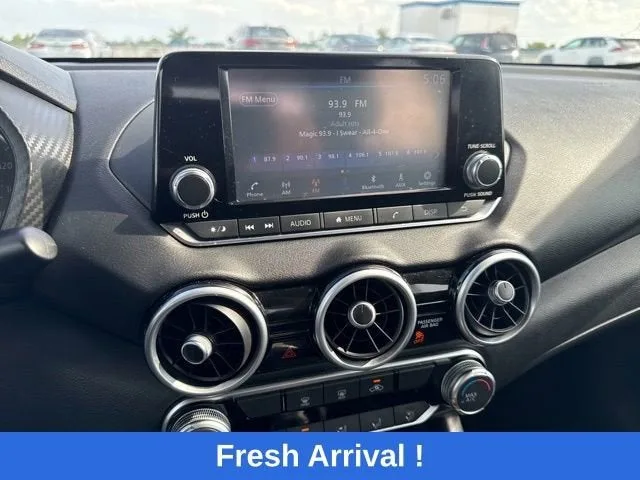 2024 Nissan Sentra S photo 7