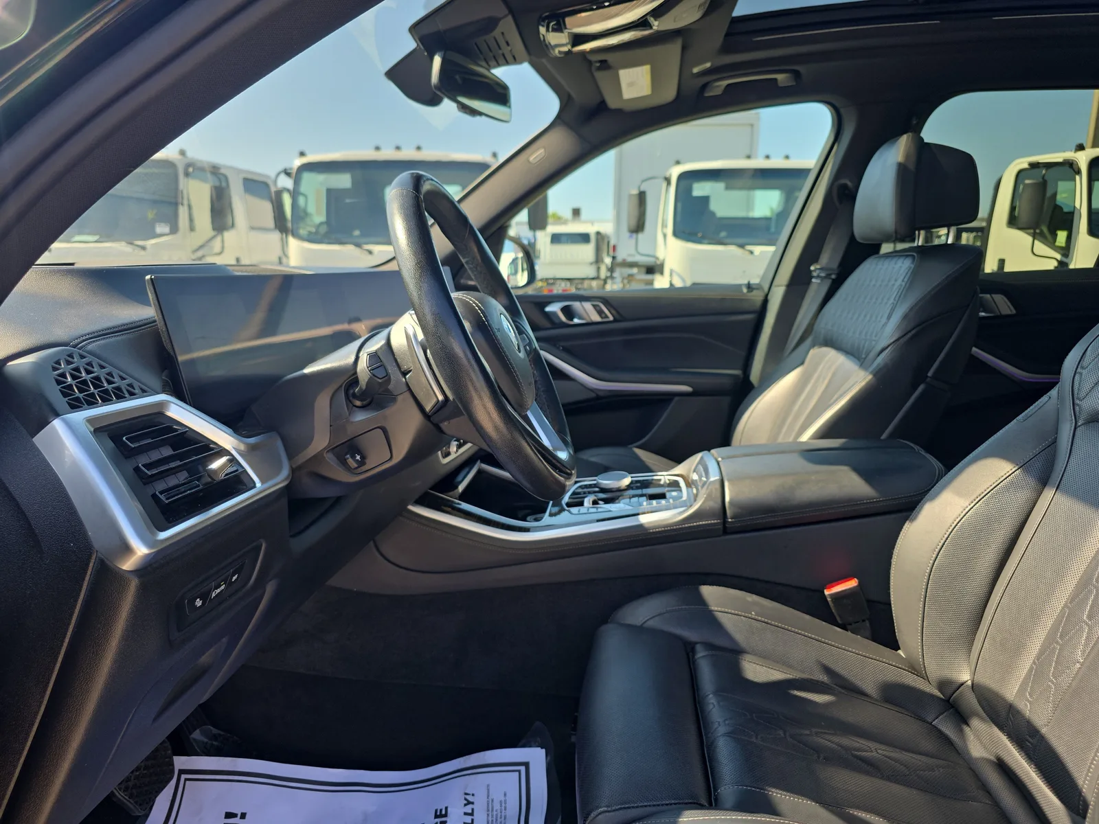 2025 BMW X5 xDrive50e photo 24