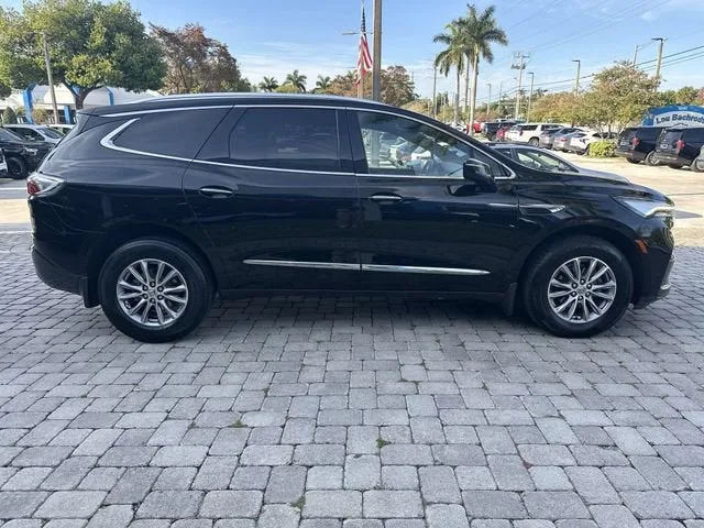 2023 Buick Enclave Essence photo 14