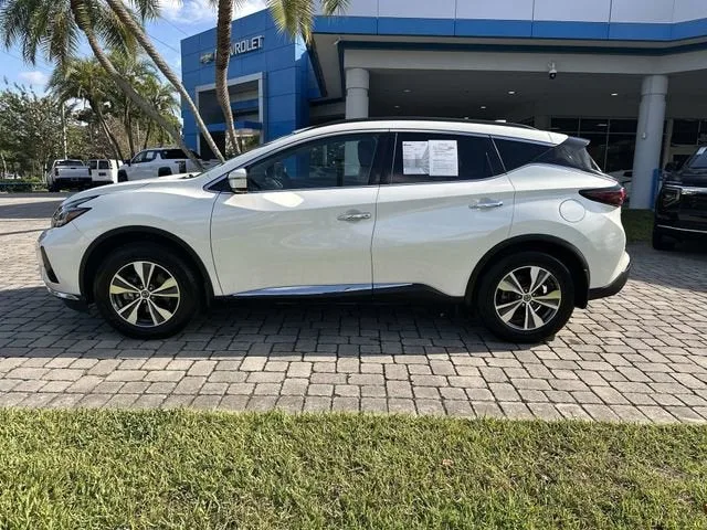 2022 Nissan Murano SV photo 33