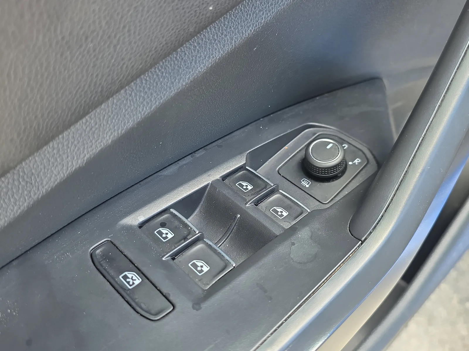 2024 Volkswagen Jetta Sport photo 21