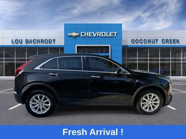 2023 Cadillac XT4 FWD Luxury photo 9