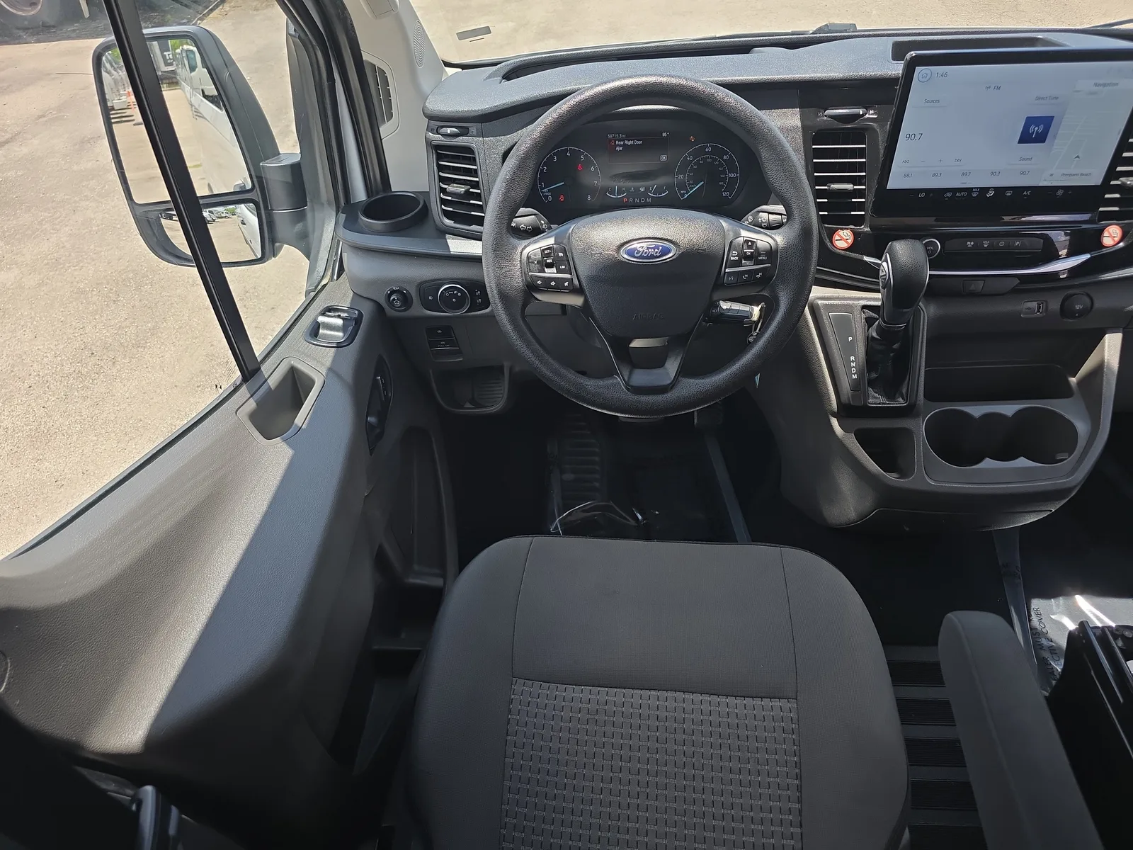 2024 Ford Transit Passenger Wagon XL photo 18