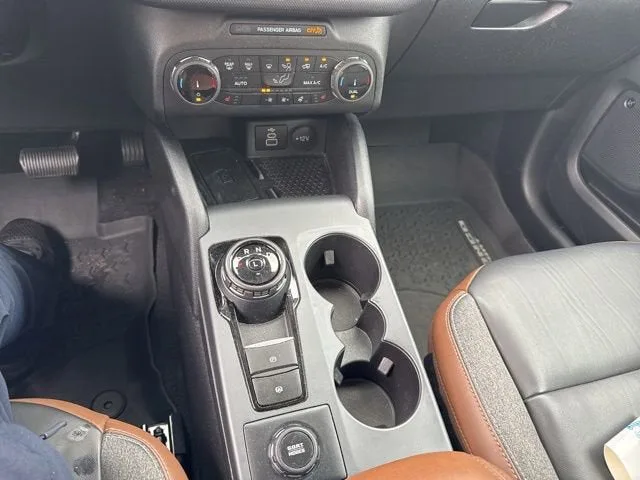 2023 Ford Bronco Sport Outer Banks photo 8