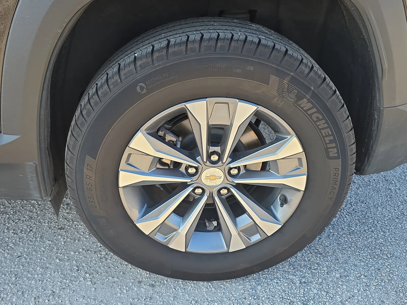 2025 Chevrolet Equinox LT photo 12