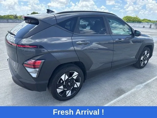 2025 Hyundai Kona SEL photo 13