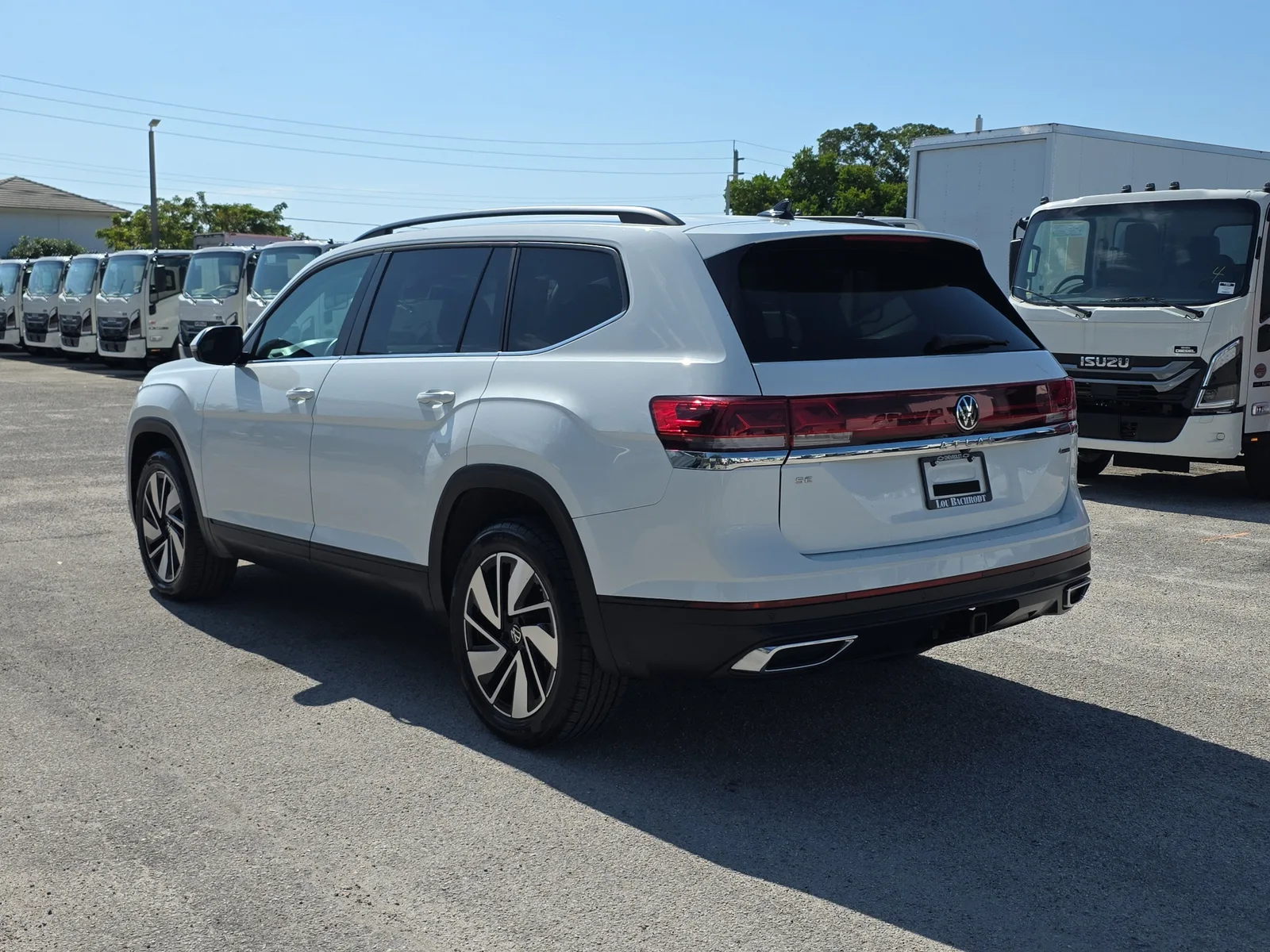 2024 Volkswagen Atlas 2.0T SE w/Technology photo 5