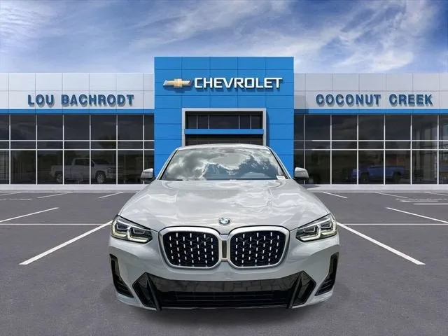 2023 BMW X4 xDrive30i photo 3