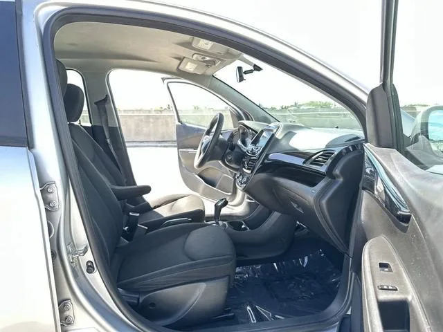 2021 Chevrolet Spark 1LT Automatic photo 26